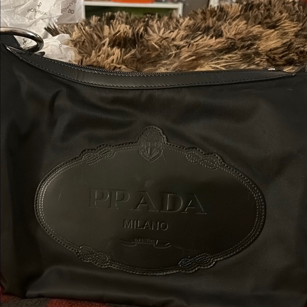 Vintage black Prada bag and matching wallet 🖤🖤 💯 authentic